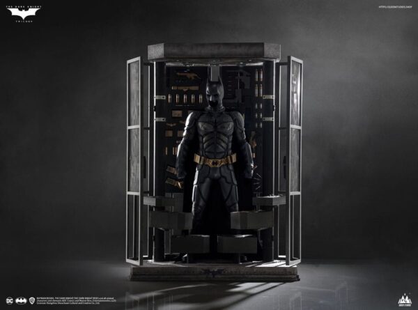 x qs tdkbatmanstatue ulted k