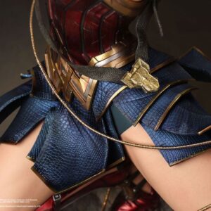 x qs ww comic statue y