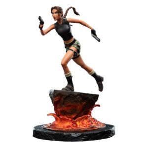 Tomb Raider Mini Szobor Lara Croft: The Sanctuary of Flame 18 cm
