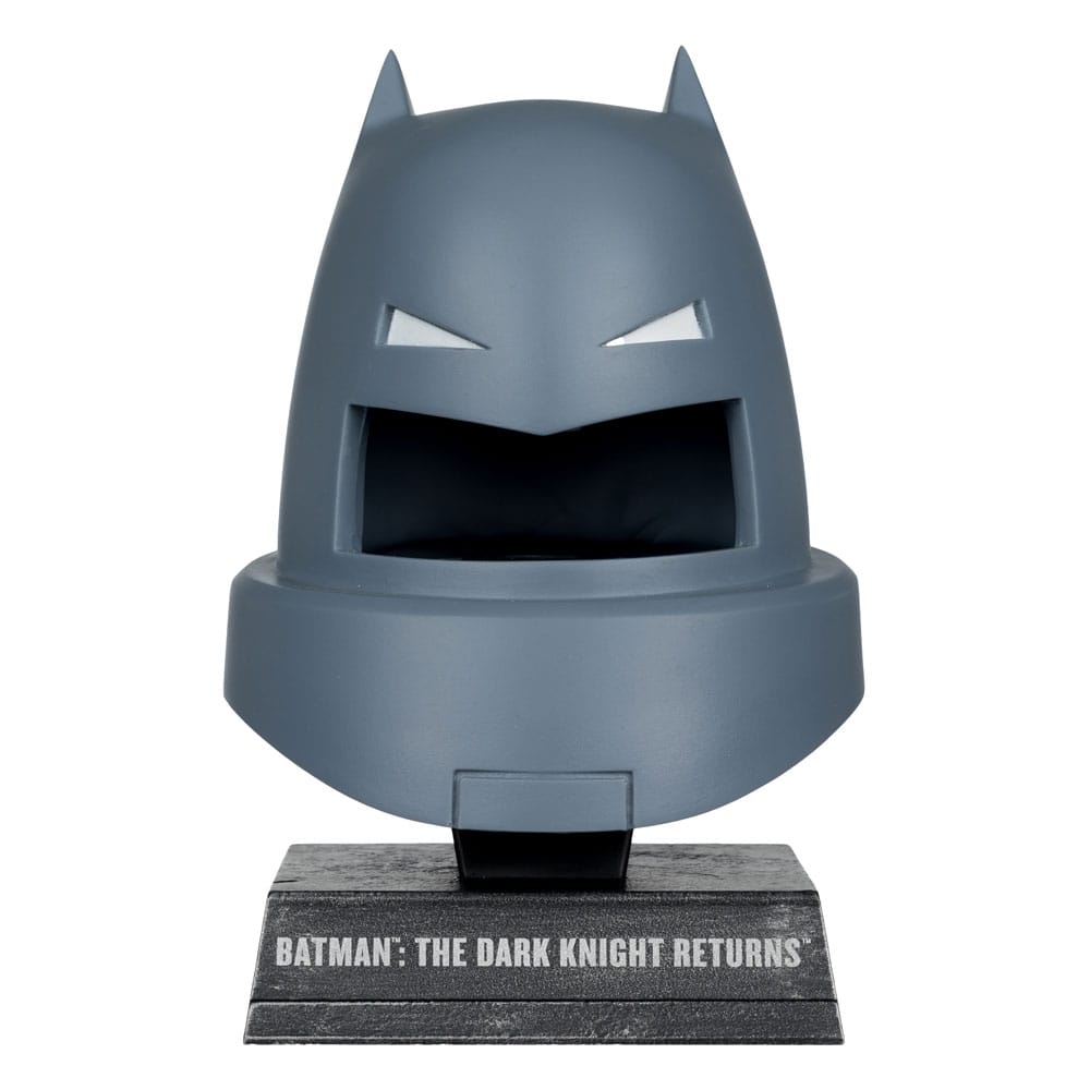Batman DC Direct Mini Replika 1/3 Armoured Batman Cowl (Dark Knight Returns) 18 cm