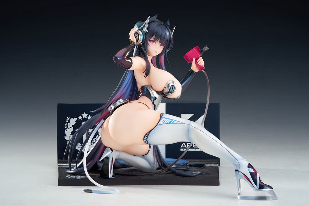 Azur Lane PVC Szobor 1/7 Strasbourg Faerie of the Race Circuit Ver. 16 cm