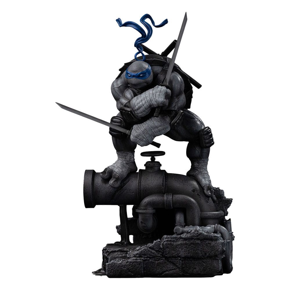 Teenage Mutant Ninja Turtles Art Scale Szobor 1/10 Leonardo Black and White Variant 26 cm heo Exkluzív