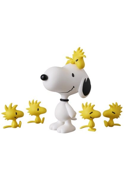 Peanuts UDF Series 19 Mini Figura Happiness is all your friends 8 cm