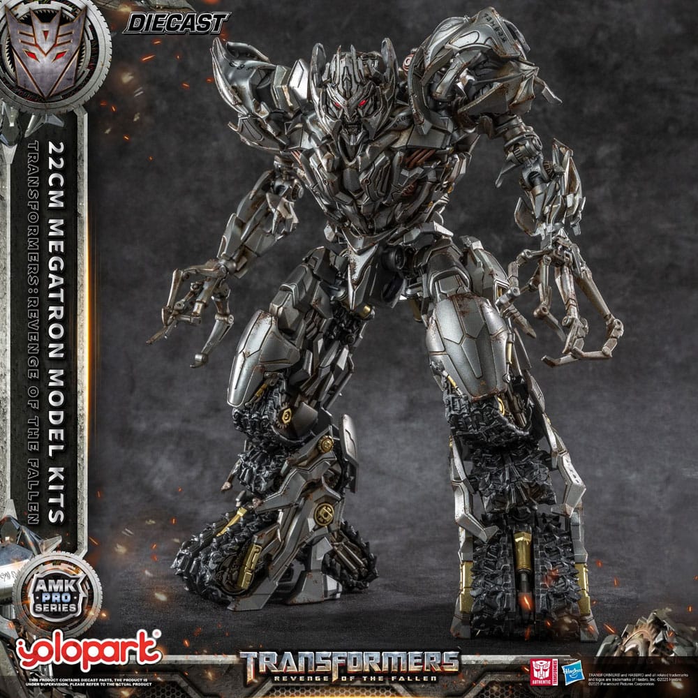 Transformers: Revenge of the Fallen AMK Pro Series Plastic Modellkészlet Megatron (Oversea Verzió) 22 cm