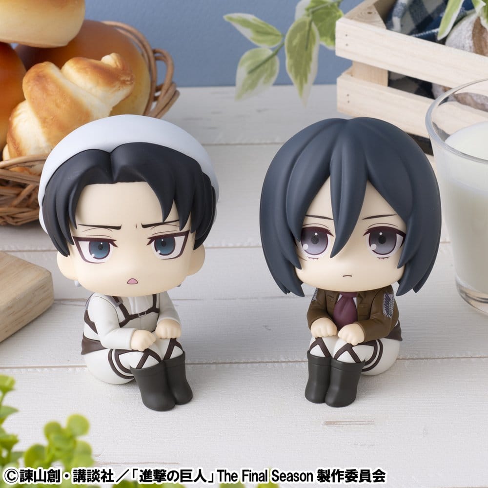 Attack on Titan Look Up PVC Statues Levi Cleaning up Ver. & Mikasa Ackerman ( Ajándék) 11 cm